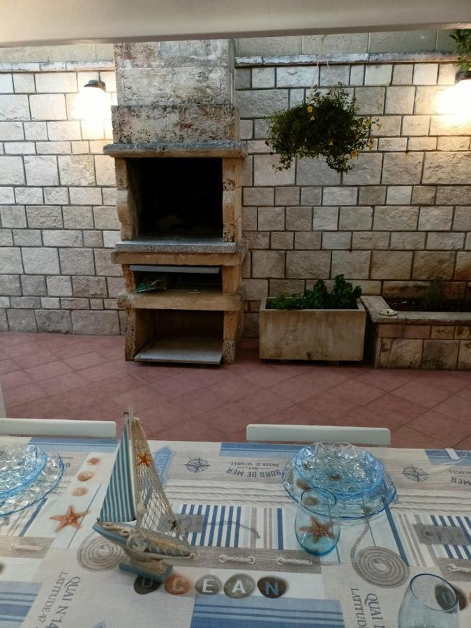 Villetta Poesia 50 M Dal Mare Con Giardino E Parcheggio Torre dell'Orso Ngoại thất bức ảnh