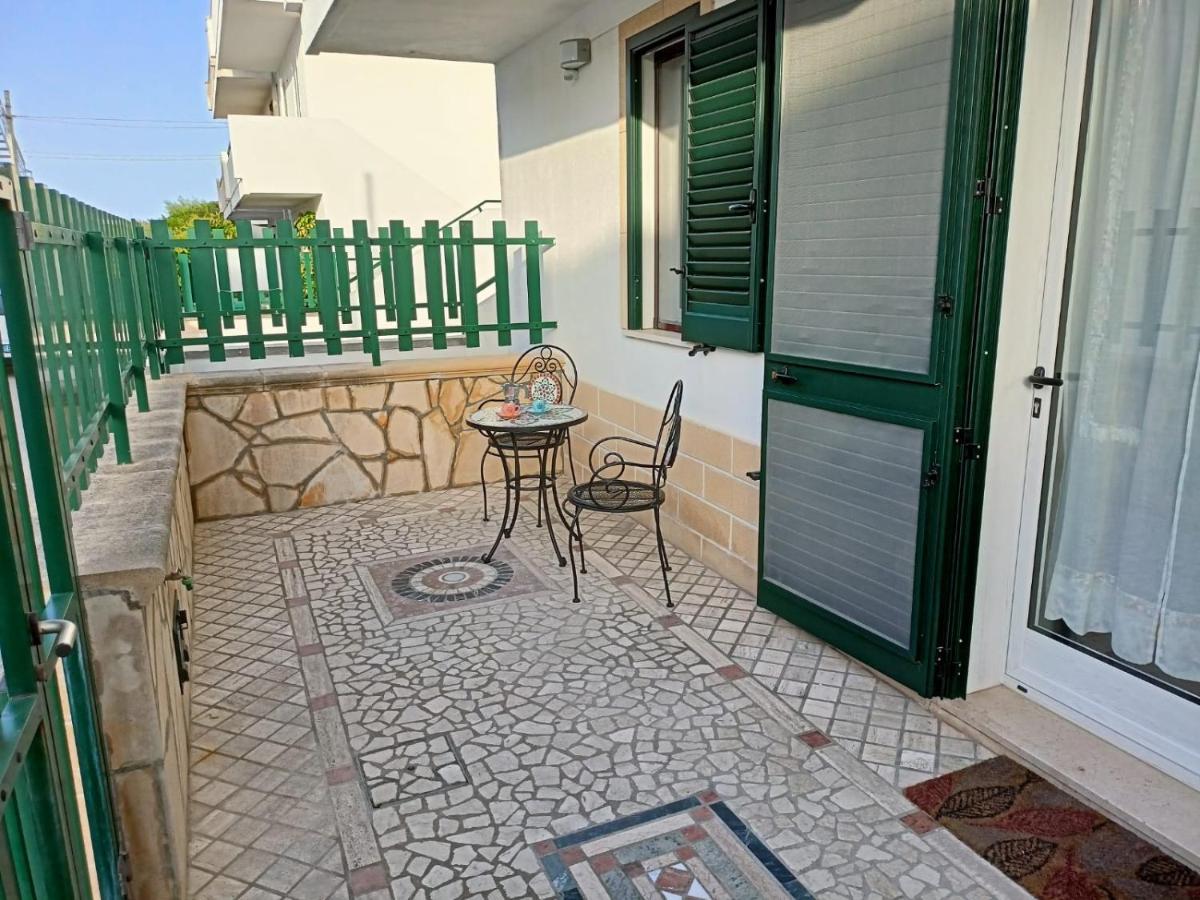 Villetta Poesia 50 M Dal Mare Con Giardino E Parcheggio Torre dell'Orso Ngoại thất bức ảnh